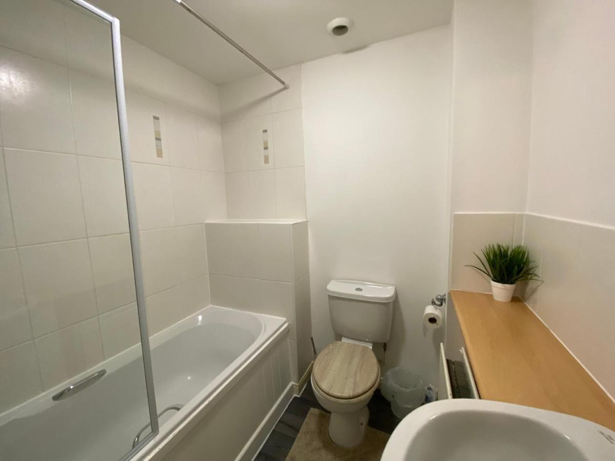 Wellingborough Cosy Hub Villa Great Harrowden Exterior photo